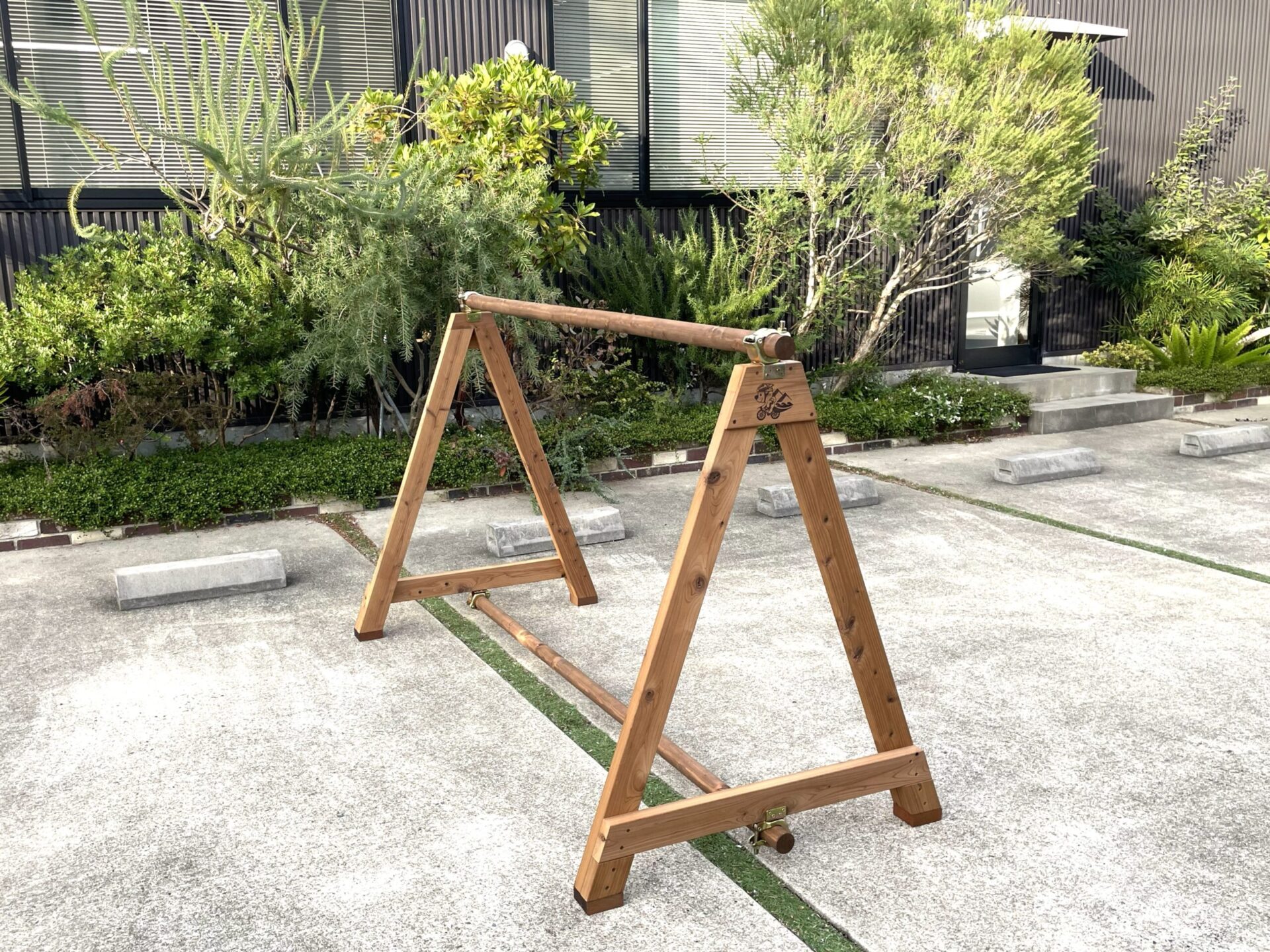 木製サイクルスタンド